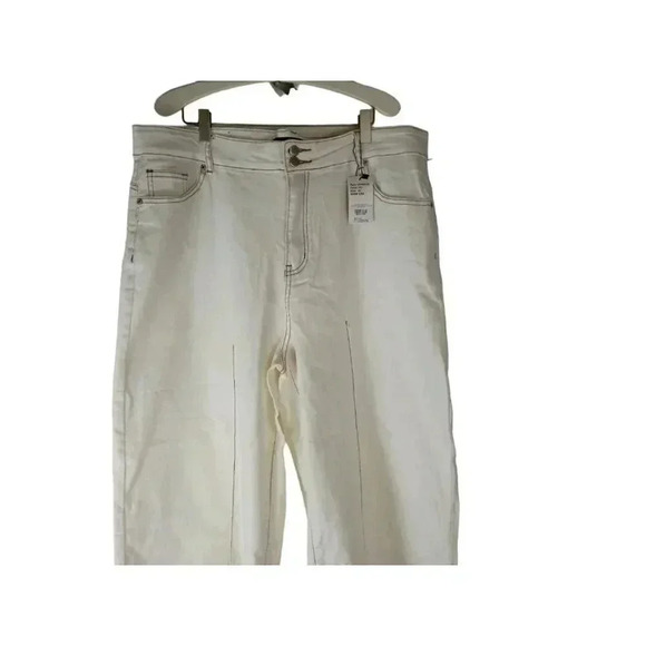 Suzanne Betro Womens Jeans Cream Contrast Stitch High Rise Wide Crop Denim 20 - Picture 2 of 14